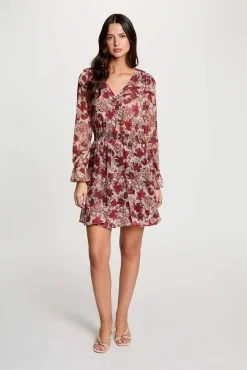 Vestido de gasa con cuello en v