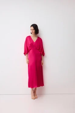 Vestido drapeado manga fluida