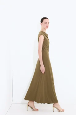 Vestido entallado frunces sin mangas