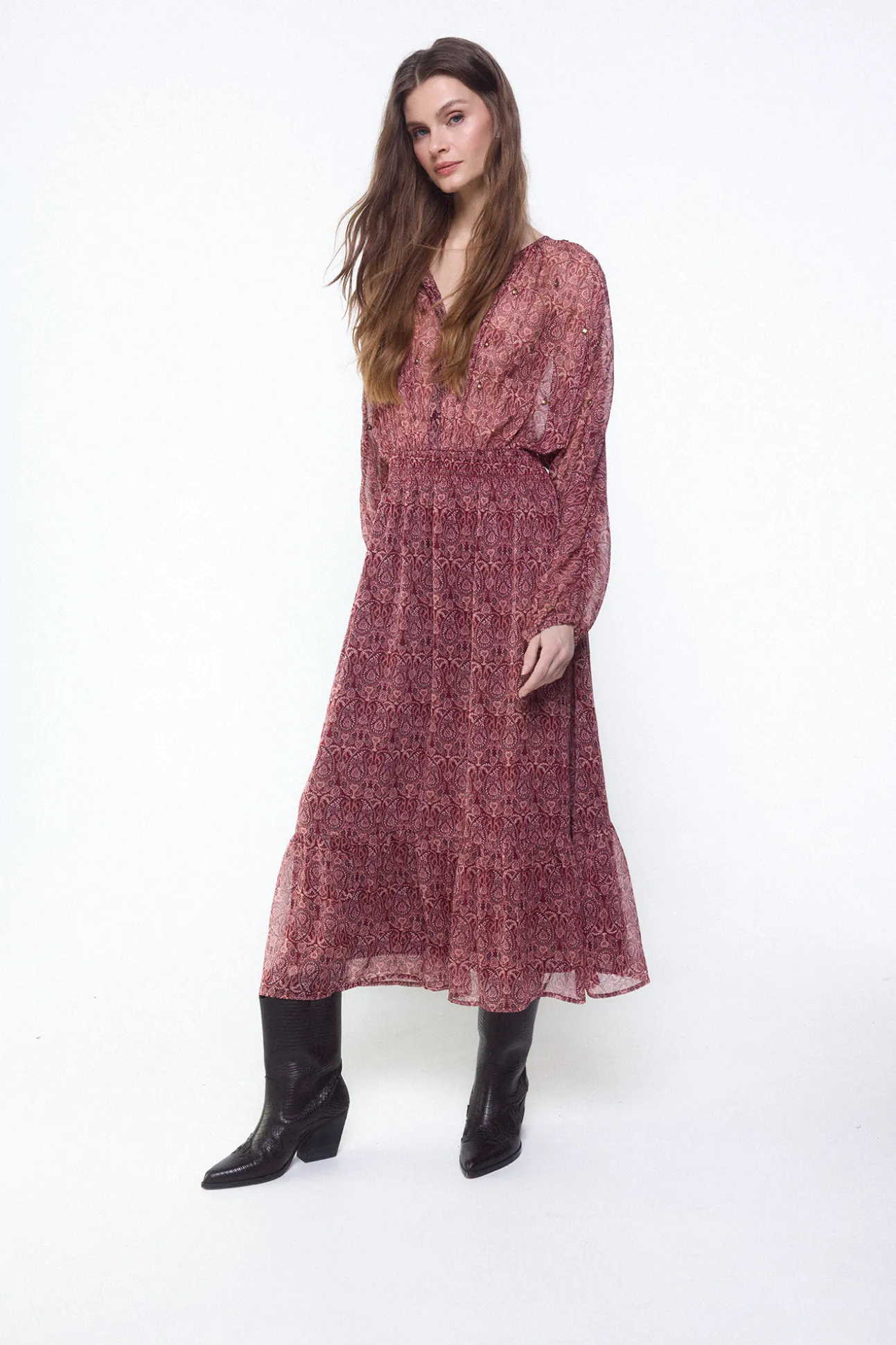 Vestido estampado bordados pedrería