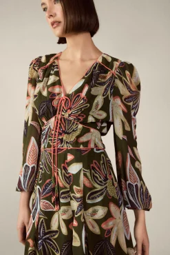 Vestido estampado con cenefa