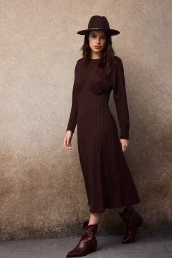 Vestido estructura manga murciélago