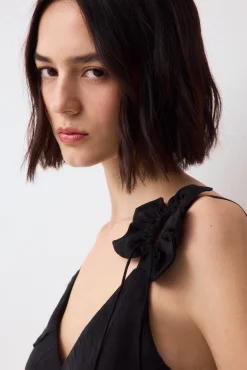 Vestido flor volantes