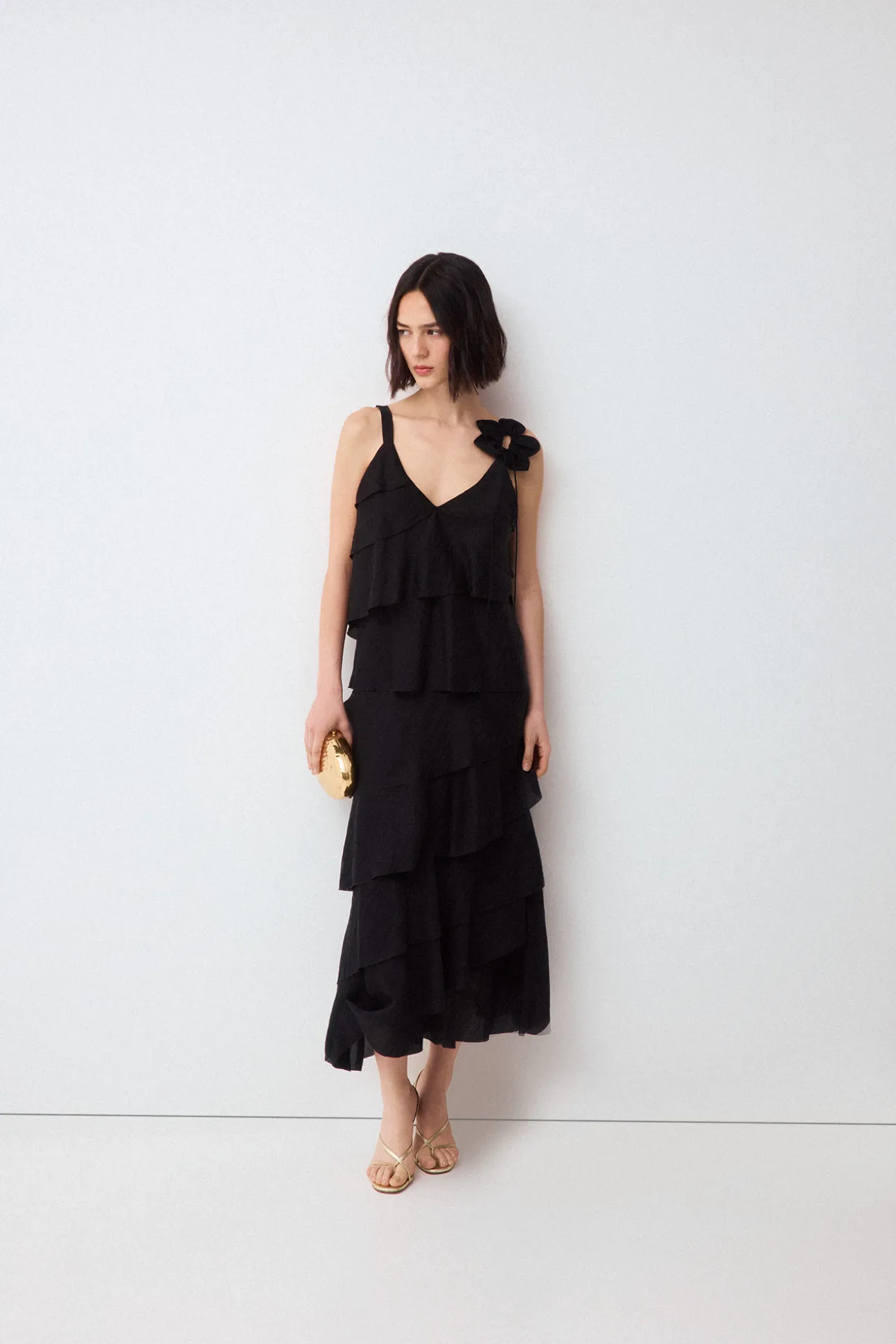 Vestido flor volantes