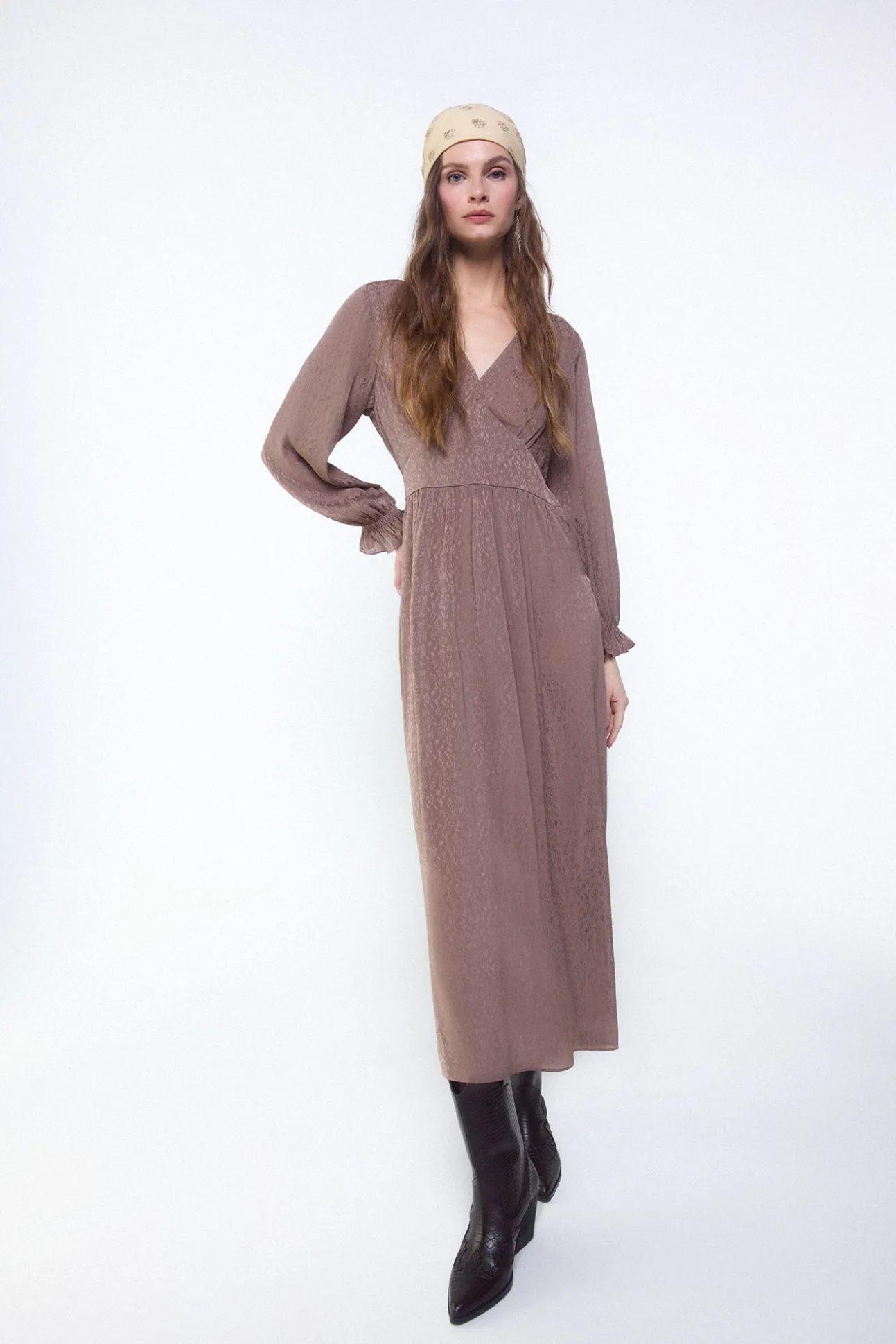Vestido fluido jacquard