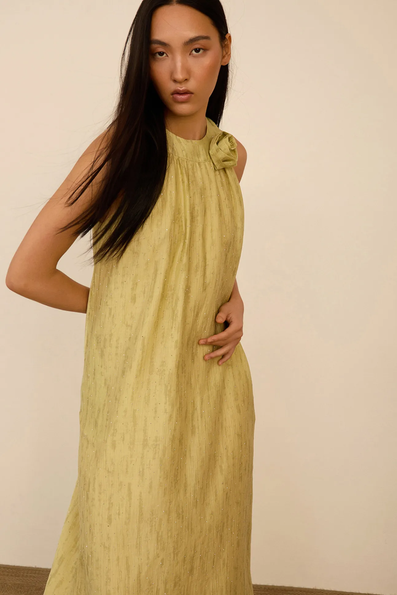 Vestido largo cuello halter