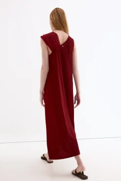 Vestido largo escote asimétrico