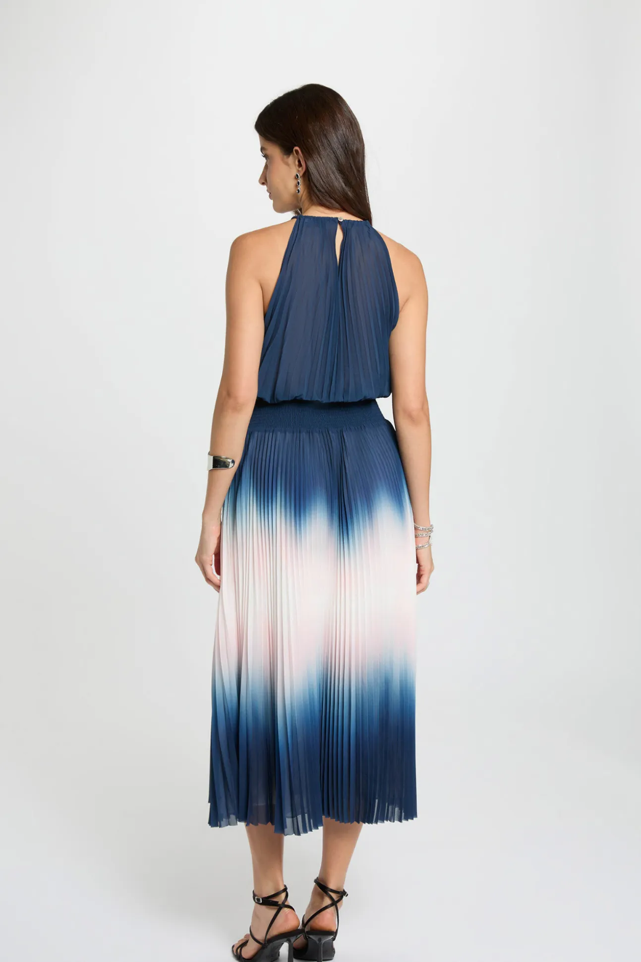 Vestido largo plisado