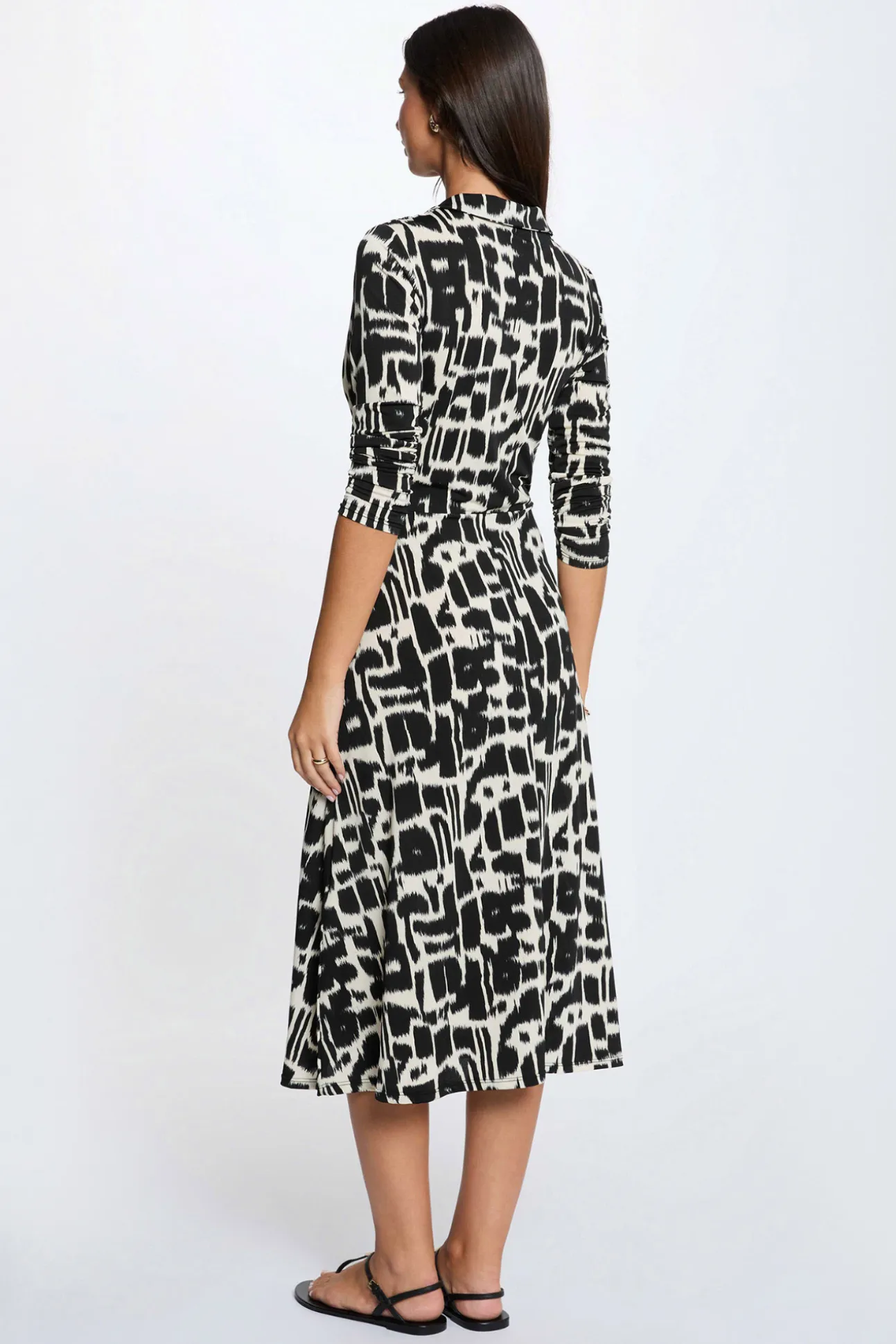 Vestido midi cuello de solapa