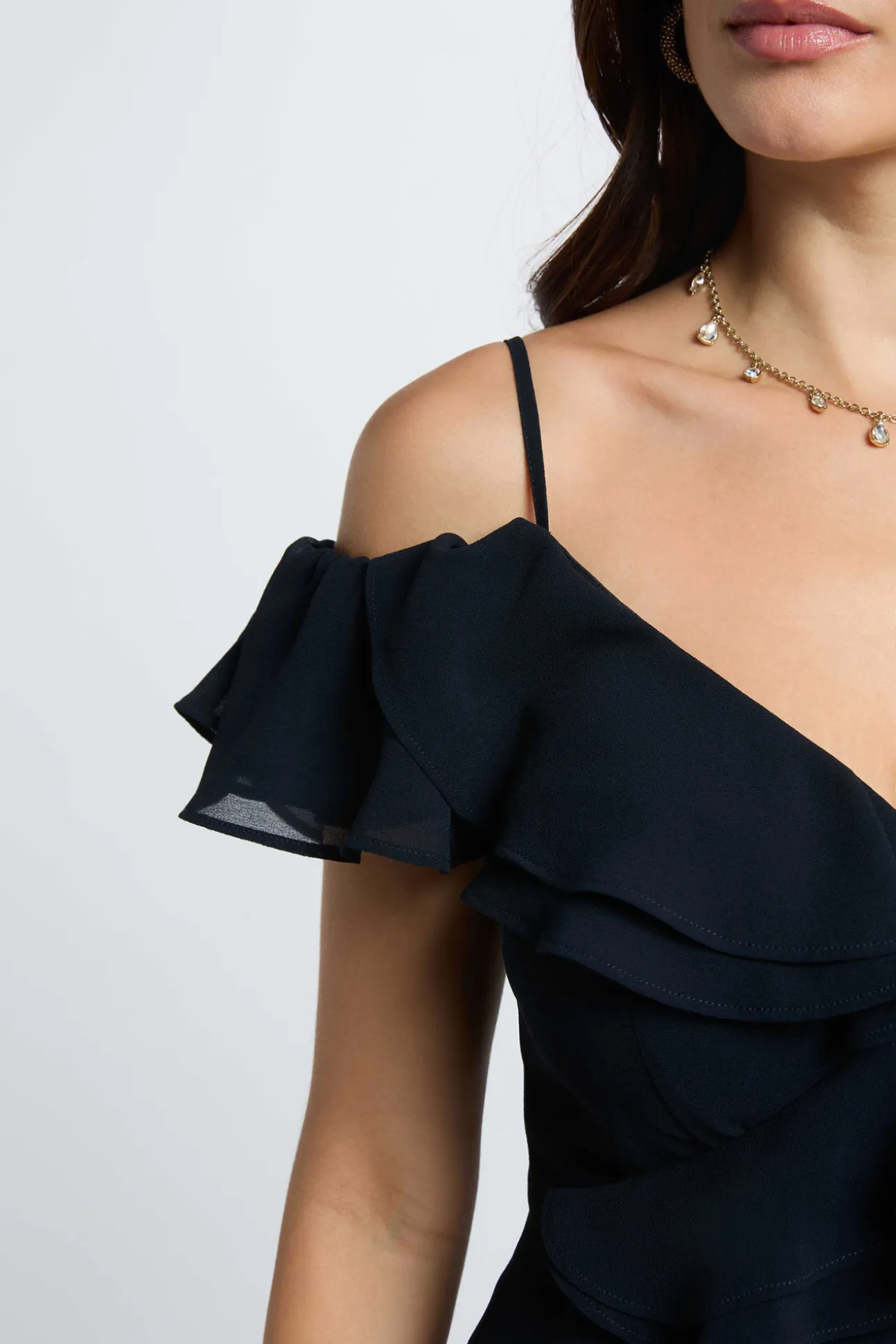 Vestido midi recto volantes