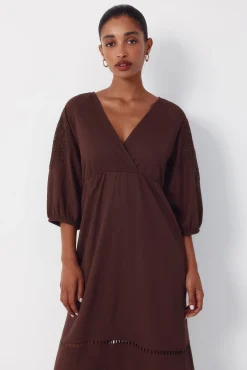Vestido parche guipur floral