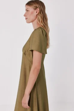 Vestido pico manga vuelo
