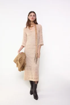 Vestido punto calado