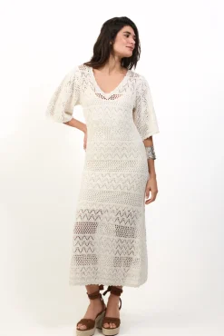 Vestido punto calado