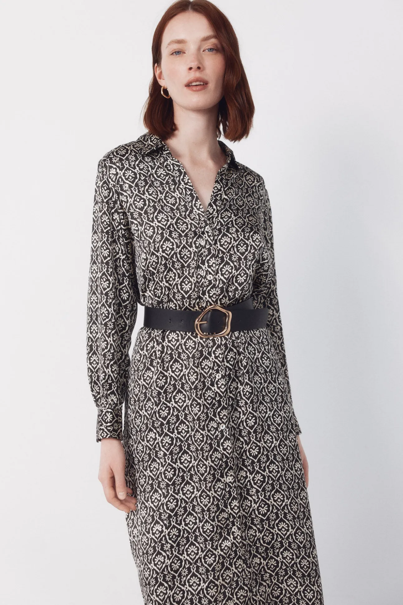 Vestido satinado camisero