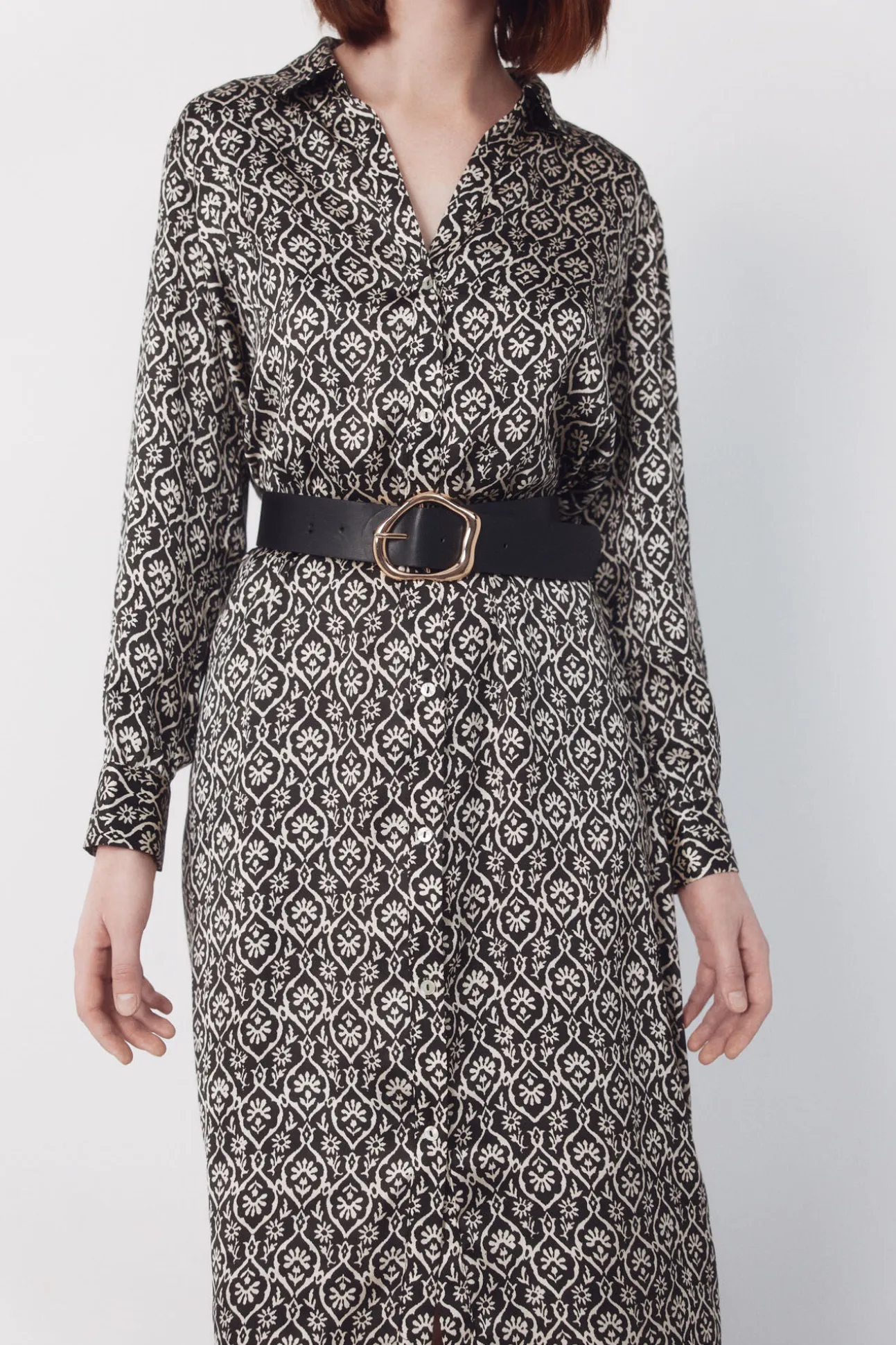 Vestido satinado camisero