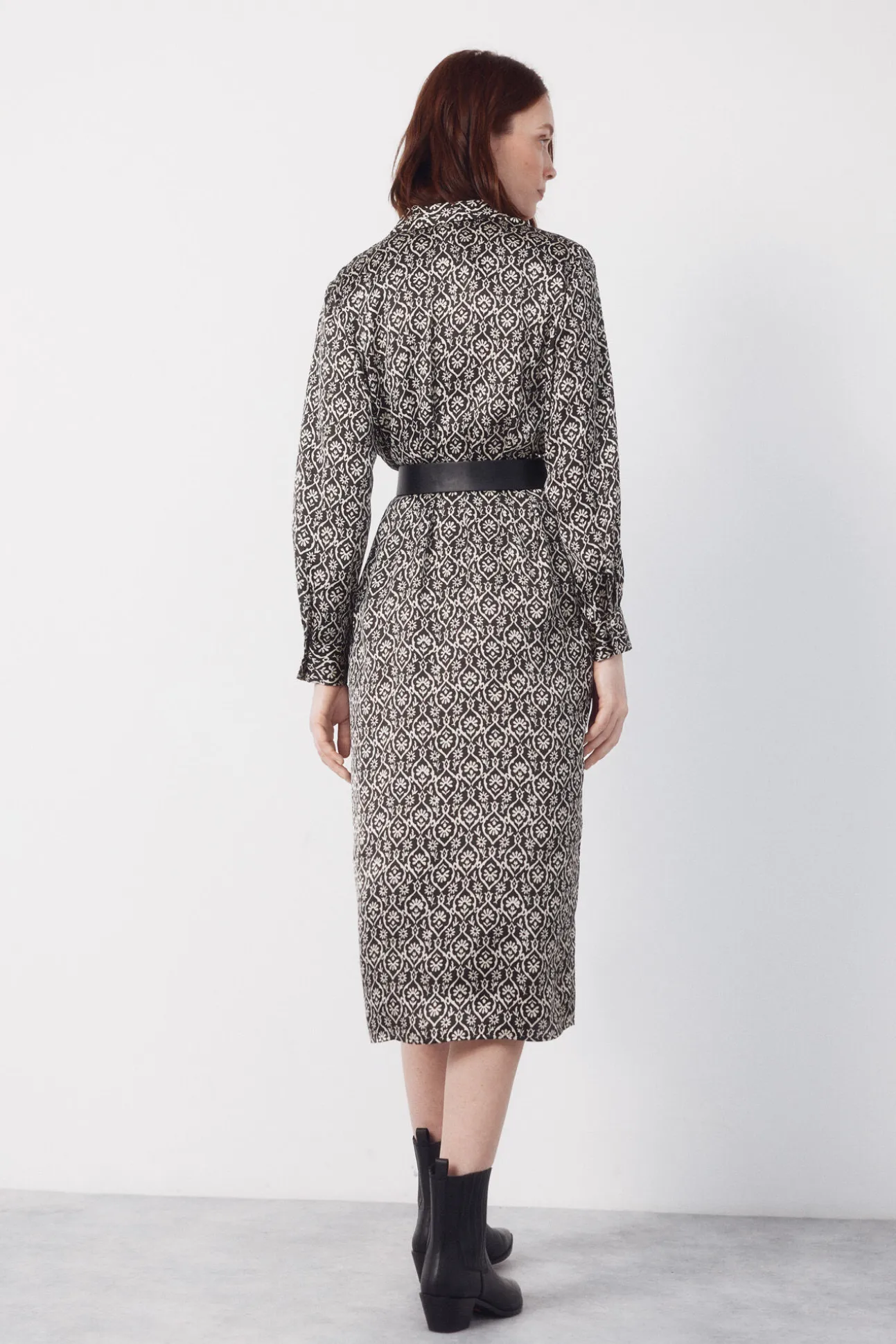 Vestido satinado camisero