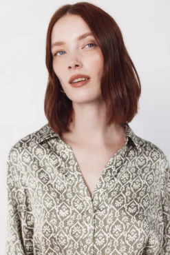 Vestido satinado camisero