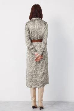 Vestido satinado camisero