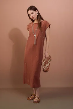 Vestido tachas