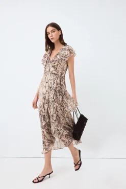 Vestido volantes fluido