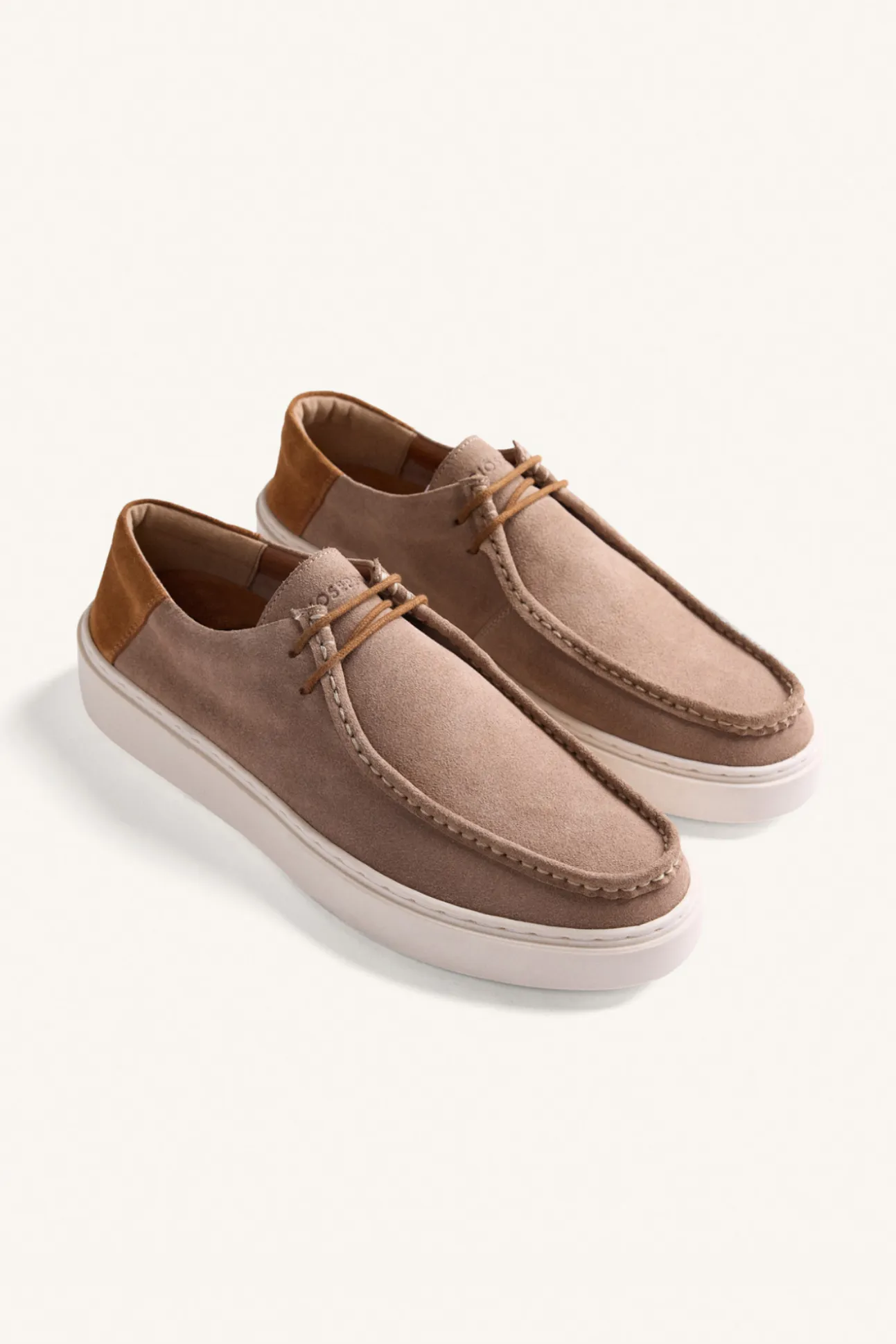 Zapatillas estilo wallabees