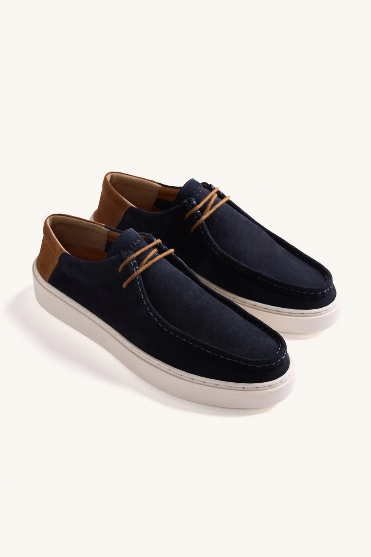 Zapatillas estilo wallabees