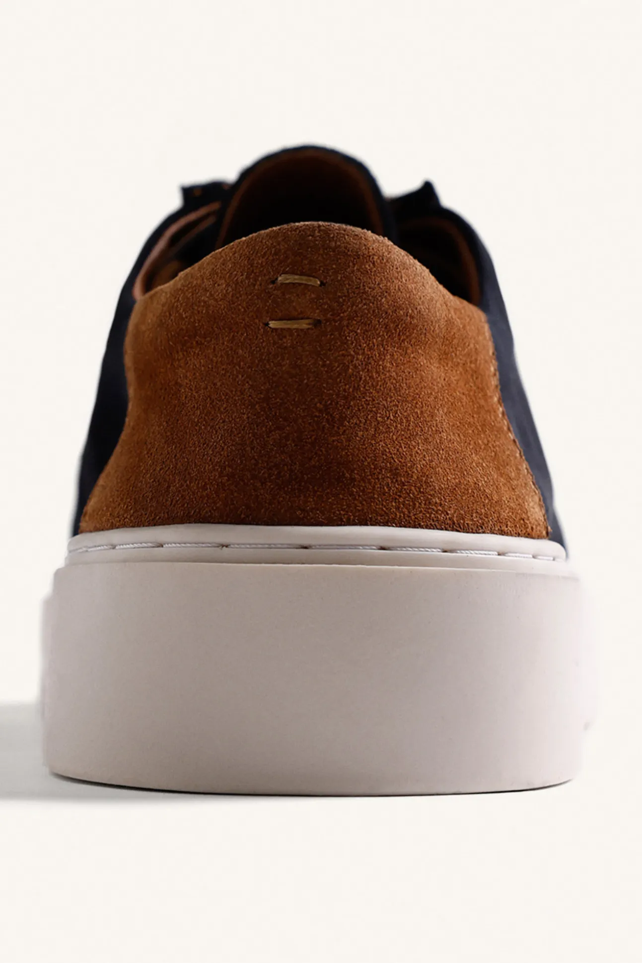 Zapatillas estilo wallabees