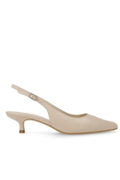 Zapatos de salón destalonados en piel