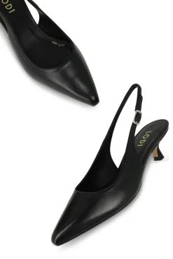 Zapatos de salón destalonados en piel
