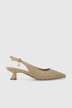 Zapatos de salón destalonados en piel