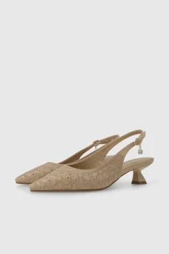 Zapatos de salón destalonados en piel