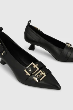 Zapatos de salón en piel con adornos