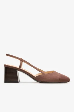 Zapato tacón destalonado